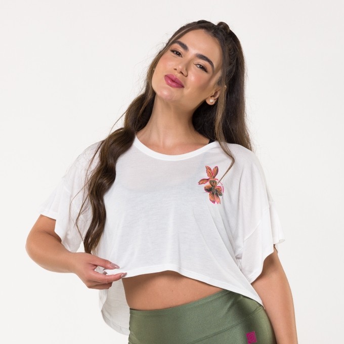 Cropped Branco Pérola com Mangas e Silk Arara Coral